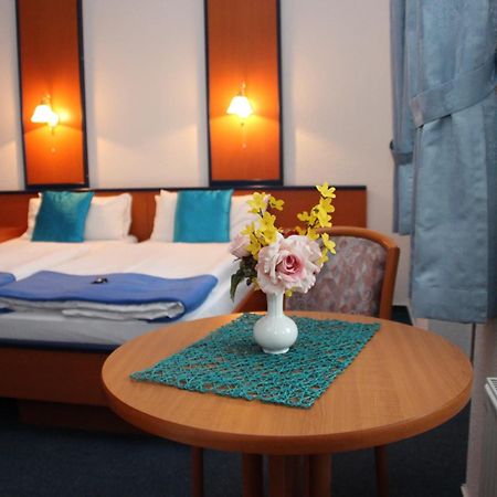 Hotel Haus Alexander à Heringsdorf  Chambre photo
