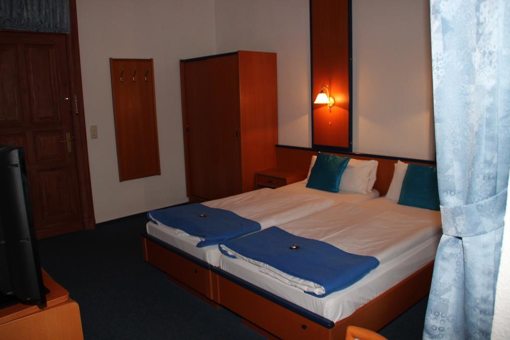 Hotel Haus Alexander à Heringsdorf  Extérieur photo