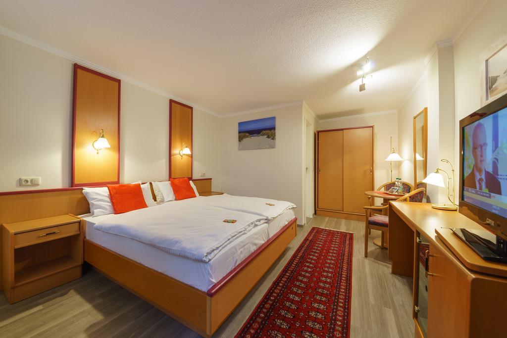 Hotel Haus Alexander à Heringsdorf  Extérieur photo