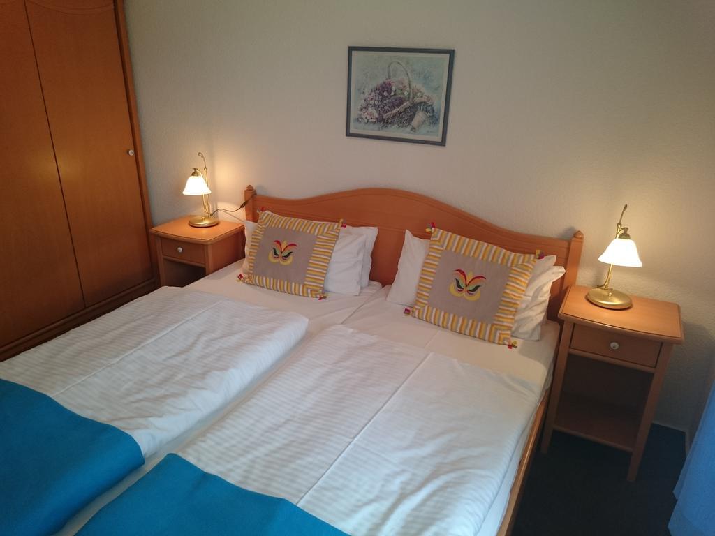 Hotel Haus Alexander à Heringsdorf  Extérieur photo