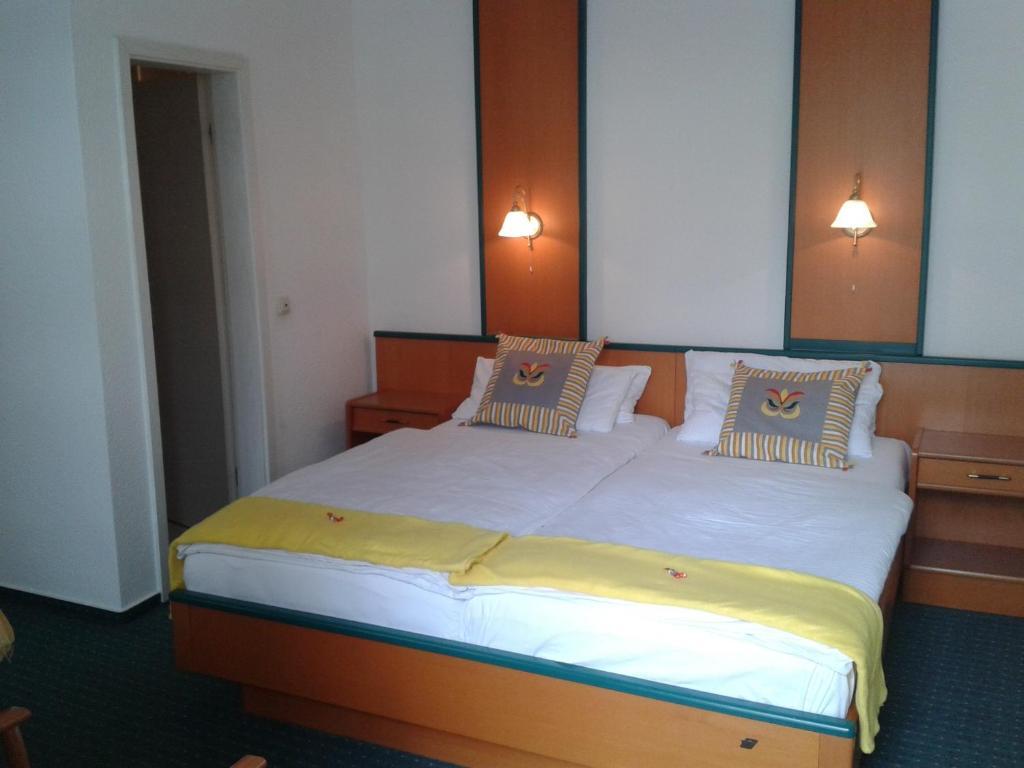 Hotel Haus Alexander à Heringsdorf  Extérieur photo