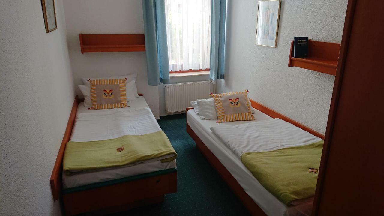 Hotel Haus Alexander à Heringsdorf  Extérieur photo
